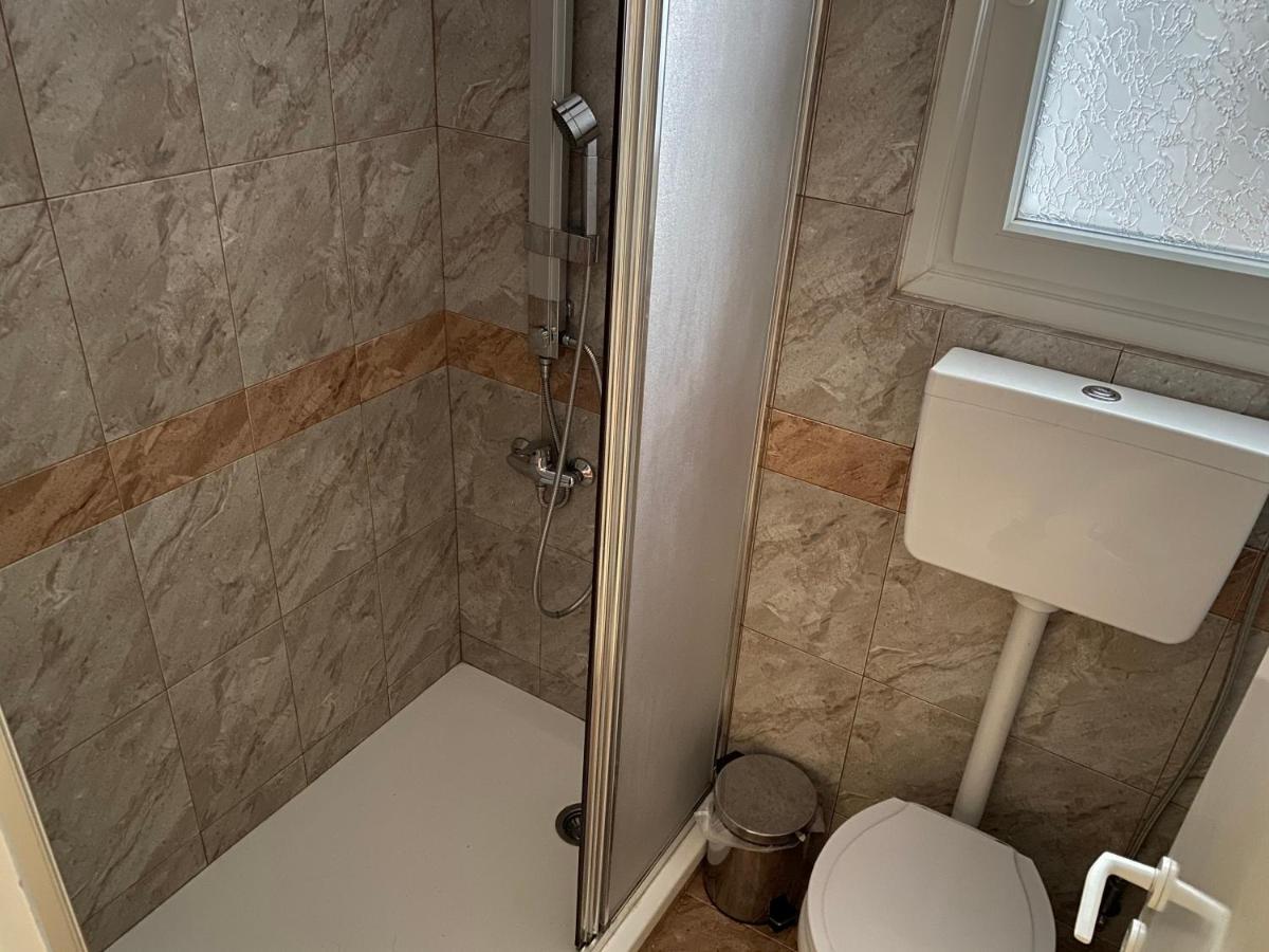 Irene'S Cozy Apartment Волос Екстериор снимка